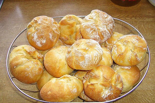 kartoffelbroetchen-mit-genialer-kruste