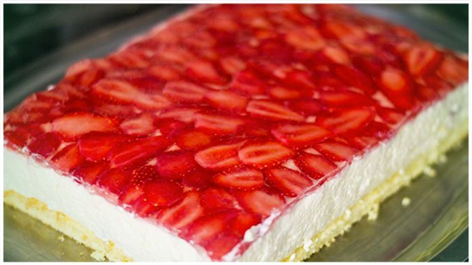 Erdbeer-Mascarpone-Torte-mit-Tortenguss