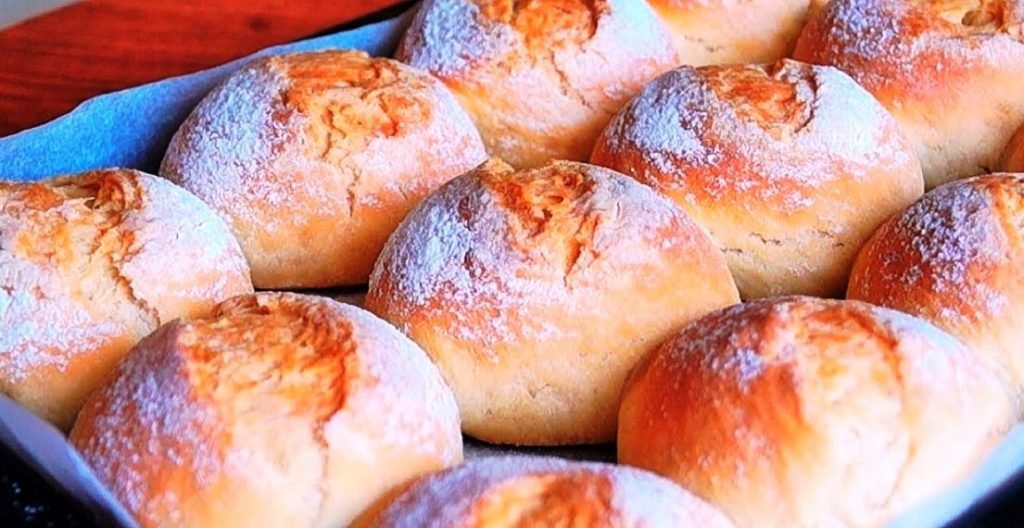 Brötchen, wie vom Bäcker in wenigen Minuten zubereitet - Beste Essen