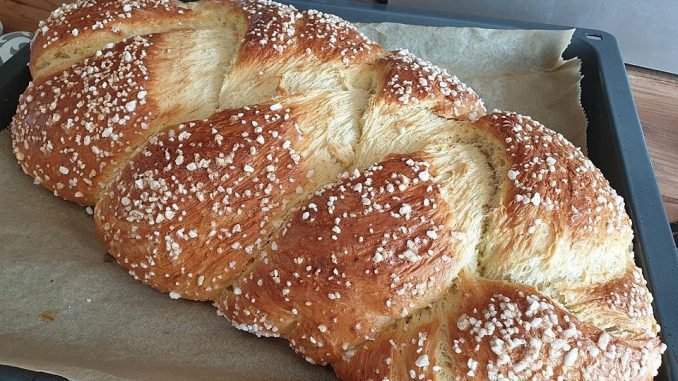 Friedas-genialer-Hefezopf
